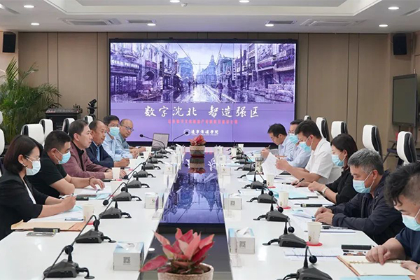 我校校长姜立与沈北新区代区长于胜林深度洽谈沈阳数字文化产业园项目