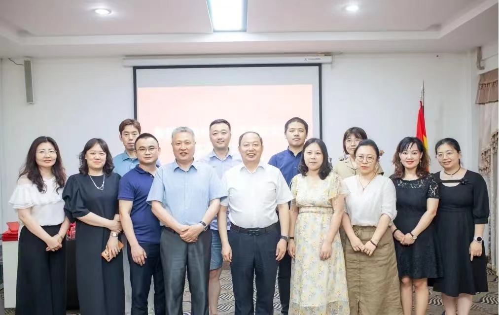 校企深度融合 培养高素质应用型人才——新闻学院与6家企业签订岗位定制协议